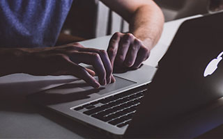 2000万签字费引爆足坛！皇马切尔西暗战，拜仁核心去留藏惊天变局